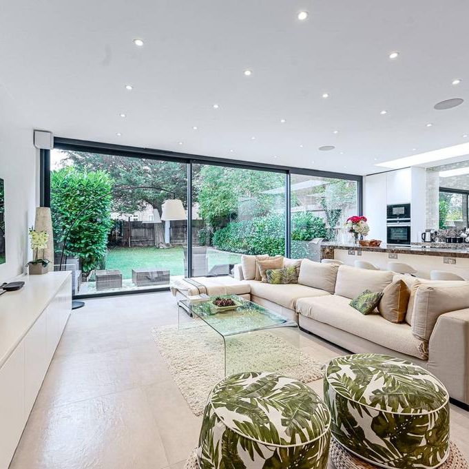 4 bedroom house to rent - Photo 1