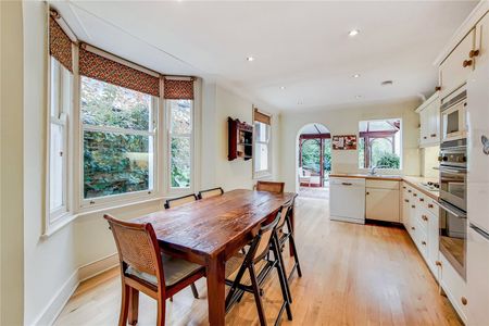 Anhalt Road, Battersea Park, London, SW11 - Photo 4