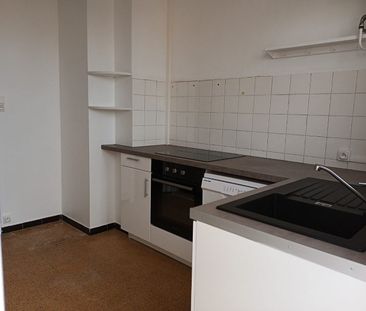 Location Appartement 2 pièces 43m² - Photo 2