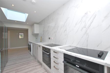 1 bedroom house of multiple occupation to rent - Photo 5