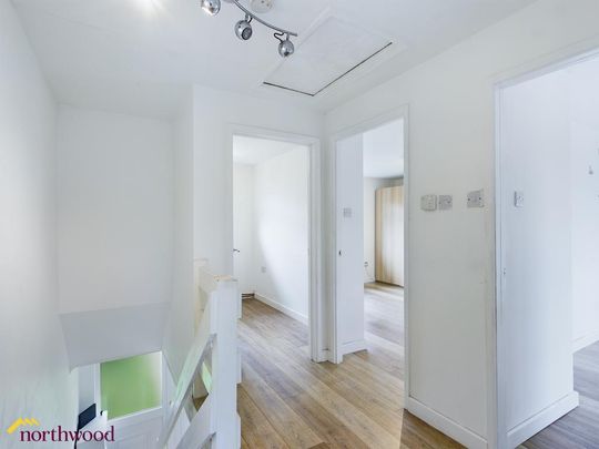 3 bedroom terraced house to rent - Photo 1