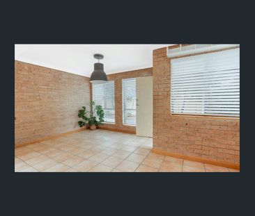 Walk In and Make Yourself at Home! - Photo 2