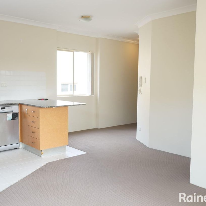 One Bedroom With Courtyard - Photo 1