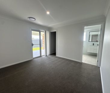 Stylish New Build Offering Space, Comfort & Modern Living - Photo 1