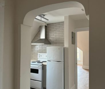 85 Fifth Ave #3, Ottawa, ON K1S 2M3, Canada - Photo 6