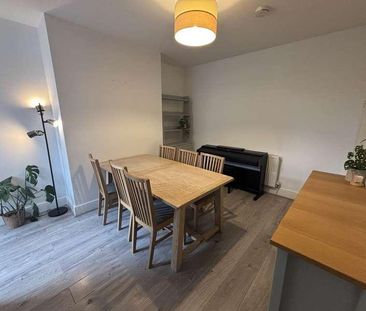 Meadows Road, Sale, M33 - Photo 1