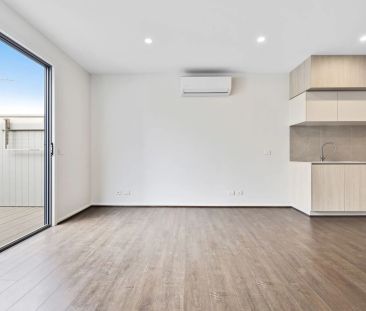 Modern townhouse delight! - Photo 2