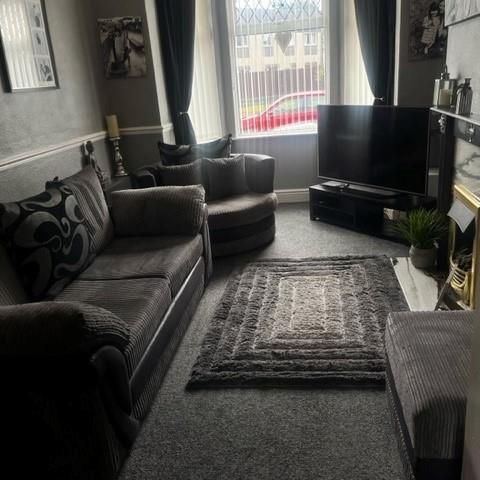 3 bedroom terraced house to rent - Photo 1