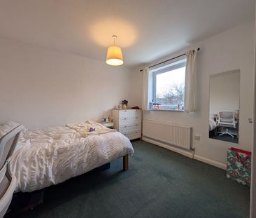 Maplehurst Road, Chichester - Photo 3