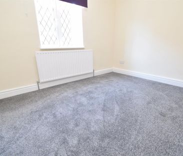 Cromwell Crescent, Pontefract - Photo 6