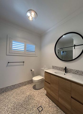 Modern Fully Furnished Cottage in Tranquil Bush Setting - Photo 2