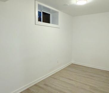 For Lease - 38 Burnhamthorpe Road Unit# Lower, Oakville, Ontario - Photo 4