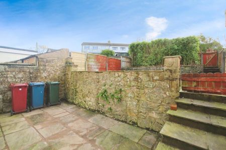 3 bedroom terraced house to rent - Photo 5