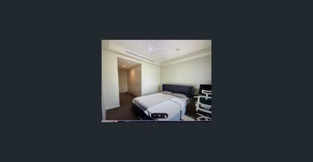 OPULENCE AND STYLE IN PRESTIGIOUS LUMINESQUE BUILDING (CONTACT AGENT FOR AN INSPECTION) - Photo 2