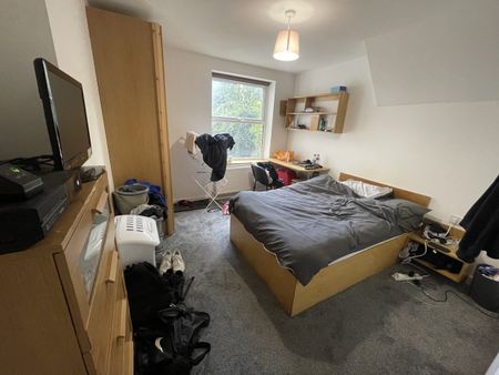 Hyde Park Terrace - Photo 3