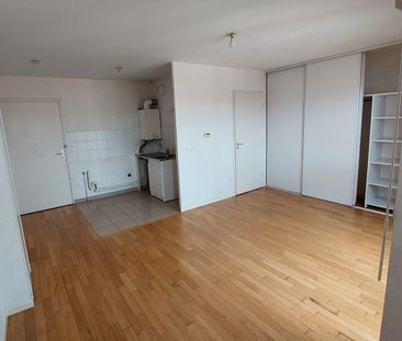 location Appartement T1 DE 26.7m² À MONTREUIL - Photo 2