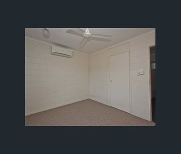 Your Home on Hall! - Photo 2