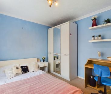 Staplefield Drive, Brighton - Photo 5