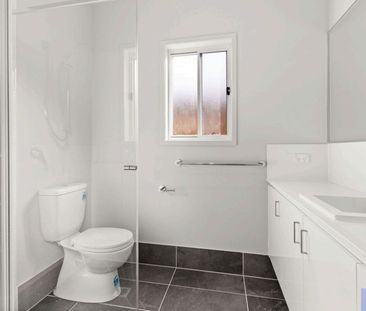 13 Packenham Street, Burpengary East QLD 4505 - House For Rent | Do... - Photo 4