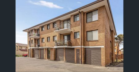 STONE THROW AWAY FROM MOUNT DRUITT WESTFIELDS - Photo 5