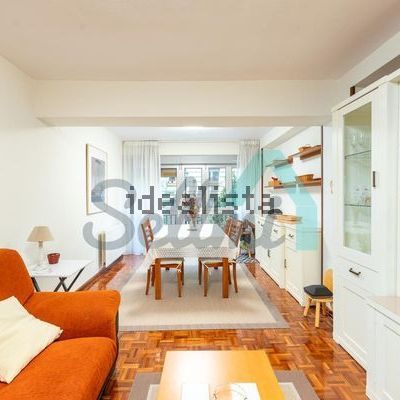 Alquiler de piso en Calle Joaquín Manzanares - Photo 1