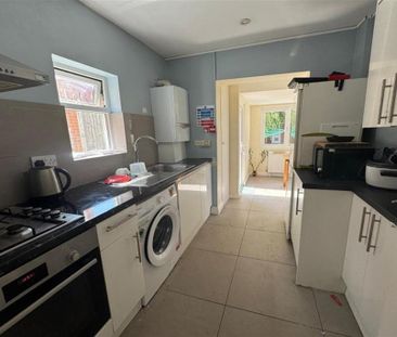 Studio to rent - Photo 6