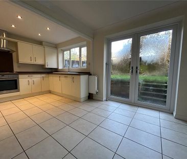 3 bedroom end of terrace house to rent - Photo 6