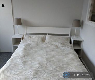1 bedroom in a house share to rent - Photo 6