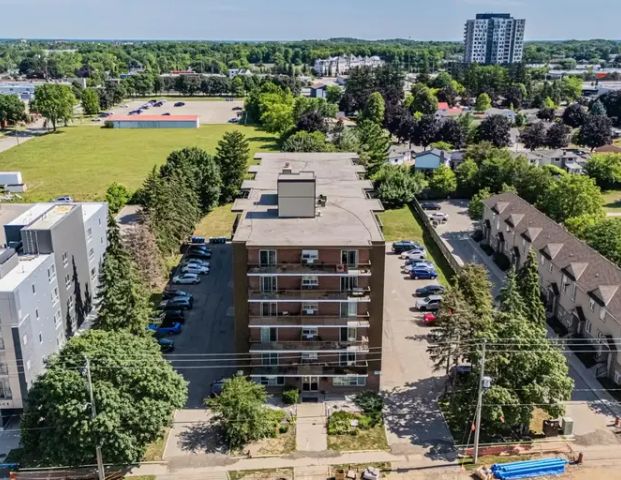 444 Connaught St | 444 Connaught St, Kitchener - Photo 1