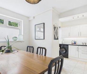 157 Parkgate Avenue, Belfast, BT4 1JD - Photo 4
