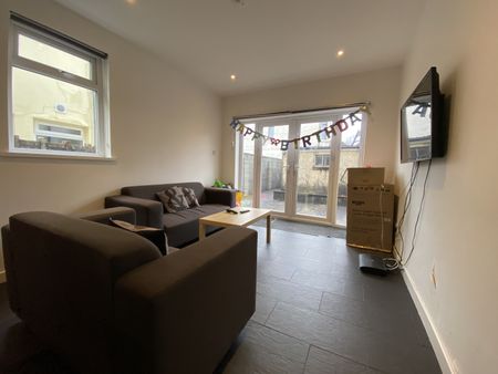 Clun Terrace, Cathays - Photo 2