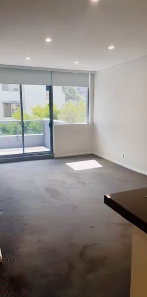 12 Broome St, Sydney - Photo 1