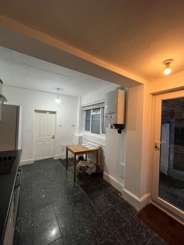 Room in a Shared House, Clonmell Road, N17 - Photo 4