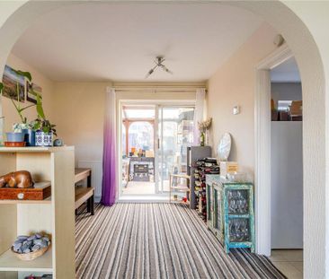 3 bedroom terraced house to rent - Photo 3