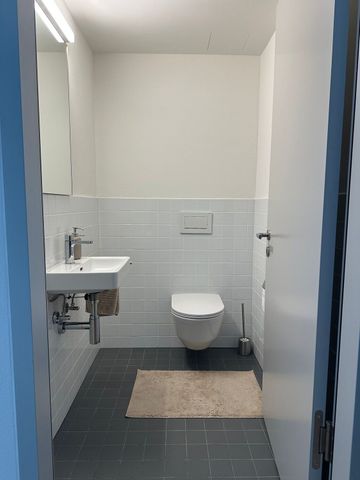 APPARTEMENT DE 3 PIÈCES À CHAM (ZG), MEUBLÉ, TEMPORAIRE - Photo 5