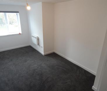 2 bedroom maisonette to rent - Photo 4