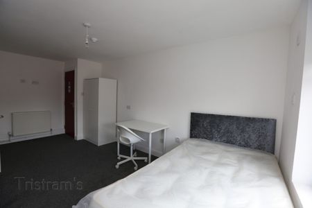 1 bed Studio for Rent - Photo 2