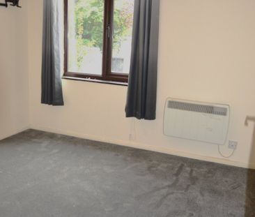 Maypole Road, Taplow, Maidenhead,SL6 - Photo 3