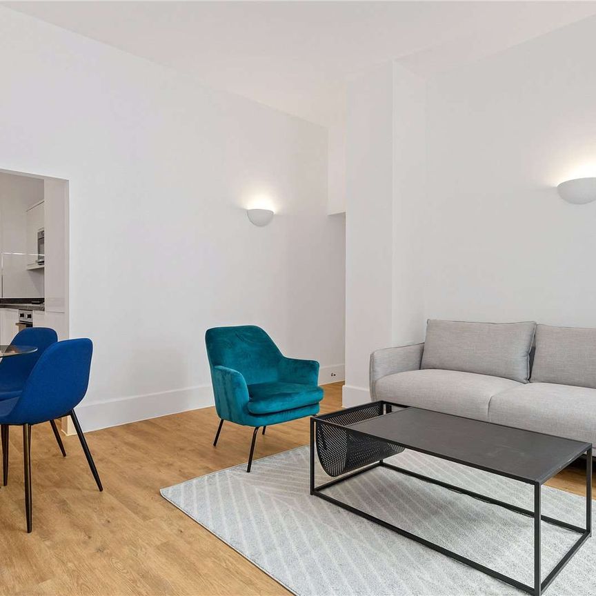 A good sized two bedroom apartment close to Angel Station - Photo 1