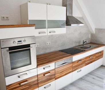 Balkon mit bester Aussicht, moderne Böden, Parkett, Hell - Photo 1