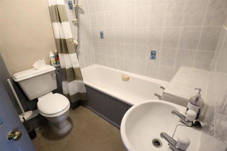 2 bedroom terraced house to rent - Photo 5