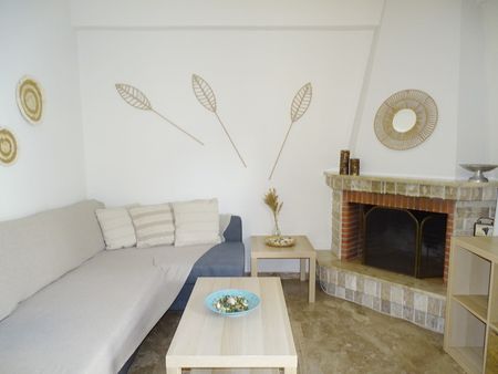APARTMENT 60 SQ.M. FURNISHED AND IN A CENTRAL POINT IN LOWER PEREA. - Photo 3