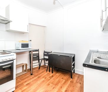 5 Bed Terraced House, Sandringham Road, N22 - Photo 4