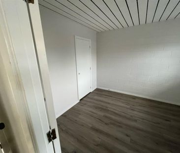 Unit 4, 553 Hillside Road, Caversham, Dunedin - Photo 2