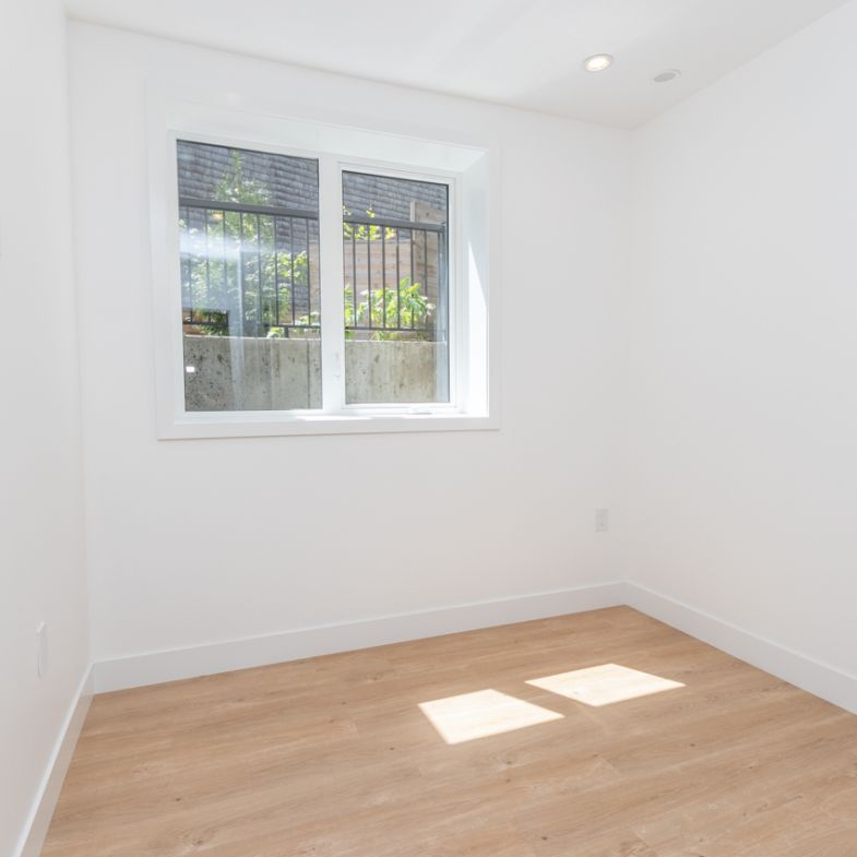 3635 Sunnycrest Drive, North Vancouver - Photo 1