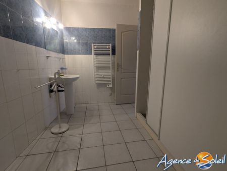 Location Appartement 2 pièces 45m² BAIXAS 66390 - Photo 5