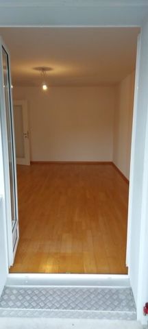 Spacious apartment in a quiet location - Photo 3