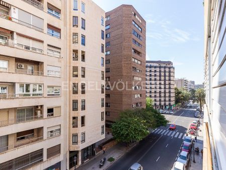 Apartamento de alquiler en Carrer de Jaume Roig, Jaume Roig - Photo 5