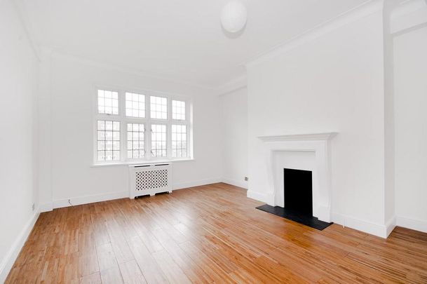 4 bedroom flat to rent - Photo 1