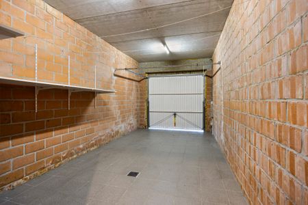 Gelijkvloers appartement met 2 slaapkamers en een garage. - Foto 5